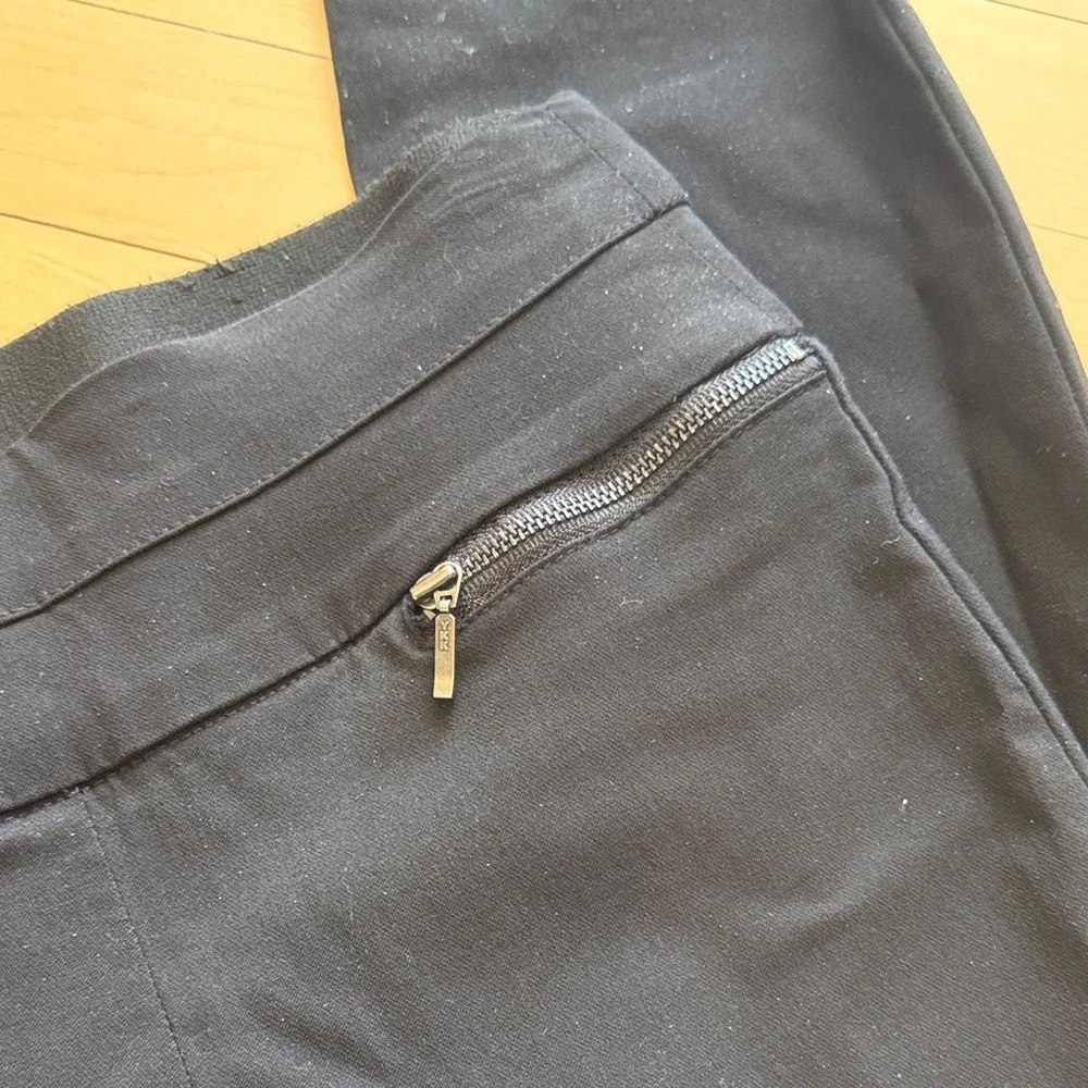 Candie's Black Women's Pants XS - like new - Picture 2 of 3